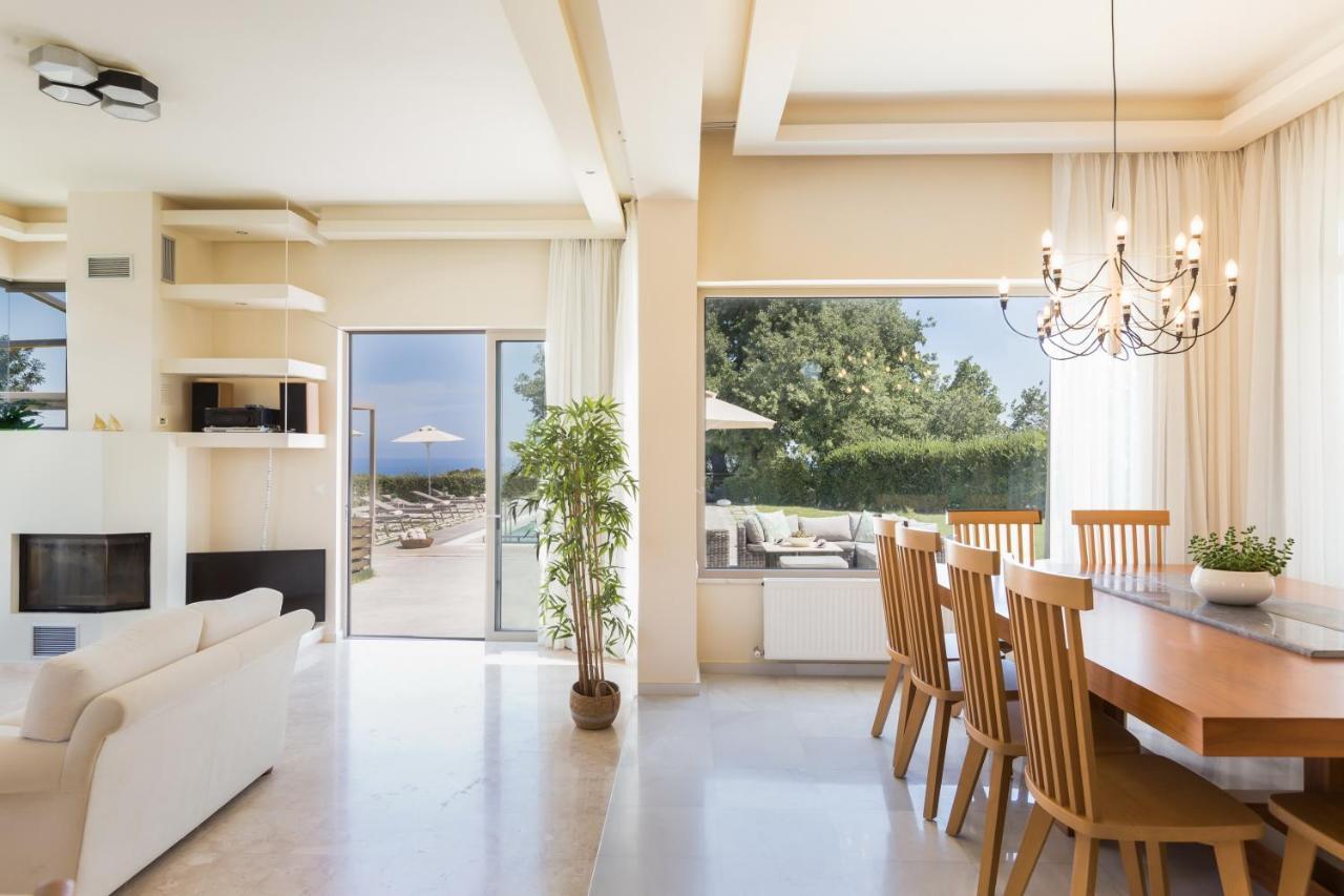 Lux Villa Mia With Heated Pool, 2Km To Beach & Childrens Area! Mikro Metochi Екстериор снимка