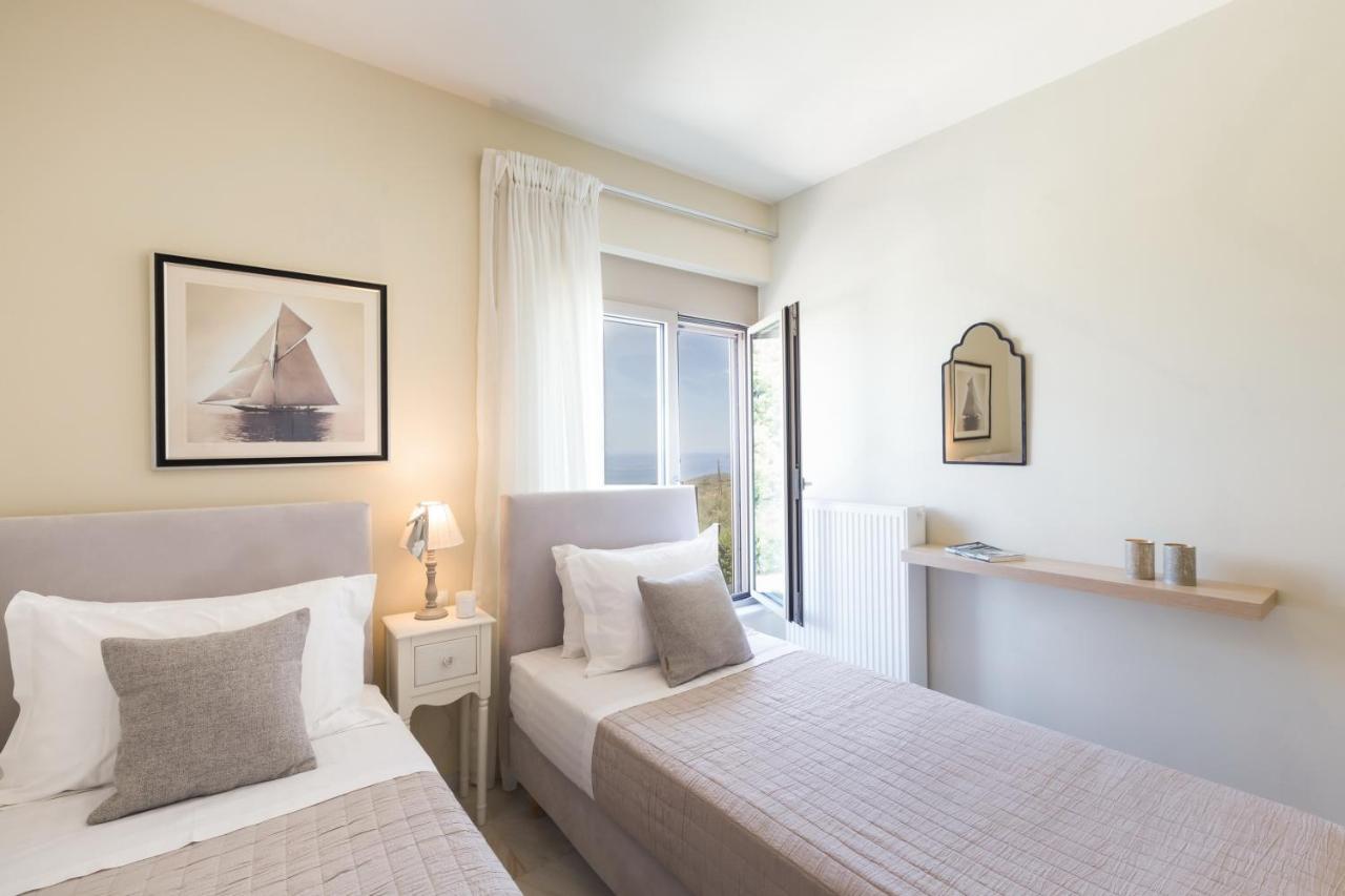 Lux Villa Mia With Heated Pool, 2Km To Beach & Childrens Area! Mikro Metochi Екстериор снимка
