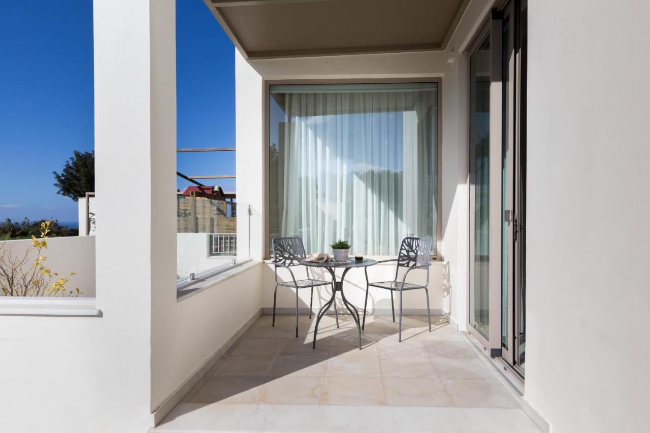 Lux Villa Mia With Heated Pool, 2Km To Beach & Childrens Area! Mikro Metochi Екстериор снимка