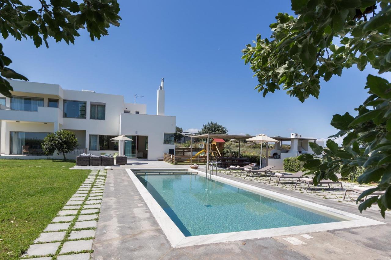 Lux Villa Mia With Heated Pool, 2Km To Beach & Childrens Area! Mikro Metochi Екстериор снимка