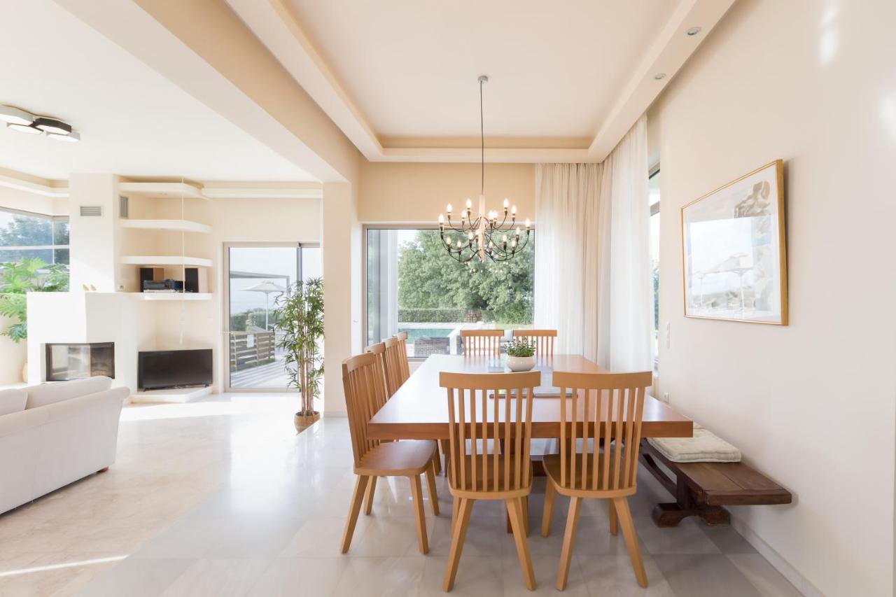 Lux Villa Mia With Heated Pool, 2Km To Beach & Childrens Area! Mikro Metochi Екстериор снимка
